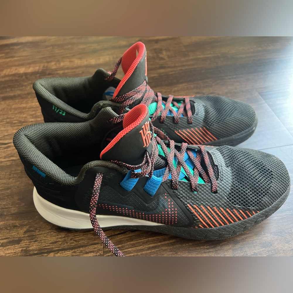 Nike Kyrie Flytrap 5 Basketball Shoes Black Atomic Pink Mens Size 11.5 CZ4100 - Picture 4 of 11